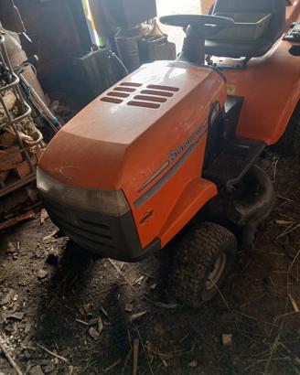 Trattorino husqvarna motore nuovo