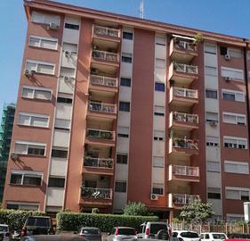 5 VANI: VIA DEI NEBRODI PRESSI VIA BELGIO in stabi