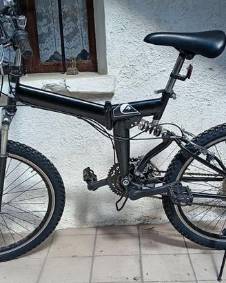 Bicicletta mountain bike pieghevole