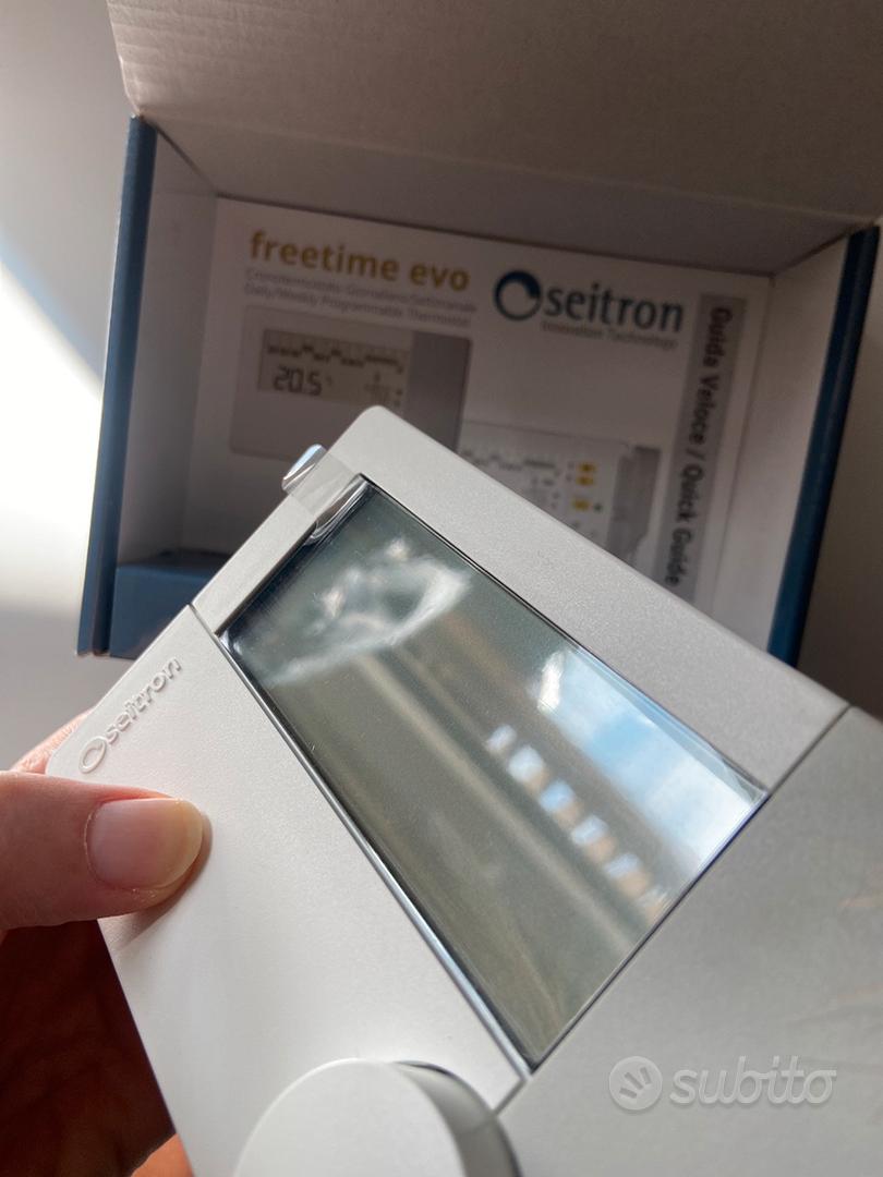 SEITRON Freetime Evo Termostato programmabile Giornaliero Digitale a  Batteria, Plastica : : Fai da te