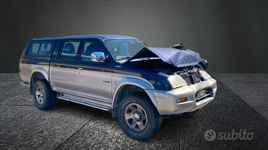 Mitsubishi l200 4d56 anno 2002 per ricambi