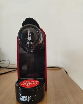 Bialetti Gioia macchina da caffè a capsule rossa