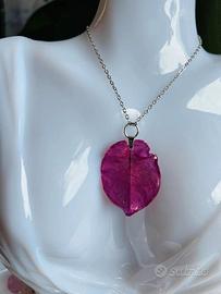 Collana con vero fiore