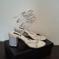 Sandali nuovi numero 37