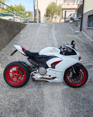 Ducati Panigale V2 