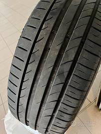 Gomme auto  245 45 20