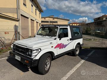 Suzuki Samurai