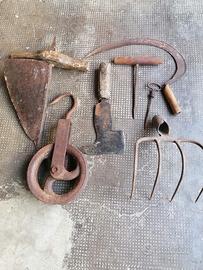 VECCHI ATTREZZI RURALI