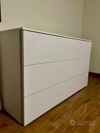 Cassettiera/comò da camera