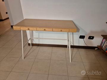 Scrivania Ikea