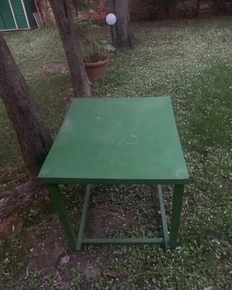 Tavolo giardino