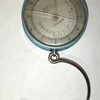 Bilancia vintage per neonati