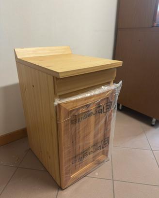 Mobile base in pino come nuovo