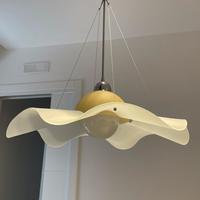 LAMPADARIO A FORMA DI MARGHERITA