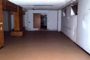 Ampio seminterrato con servizi