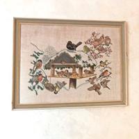 Quadro con ricamo su tela di lino