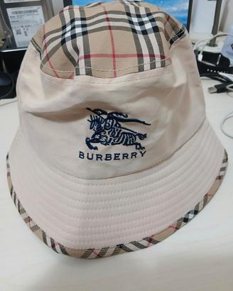 Cappello Burberry Nuovo