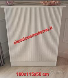 bancone reception cannettato centro estetico legno