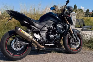 Kawasaki 750r