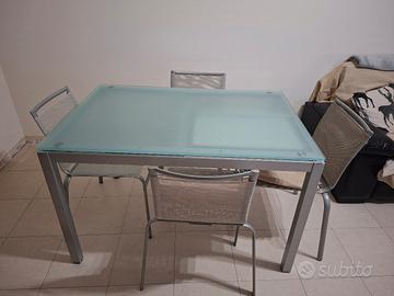 tavolo in vetro satinato allungabile+ sedie