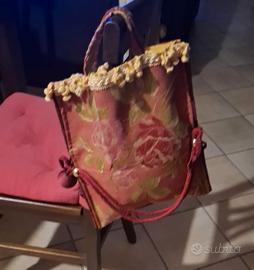 Borsa realizzata a mano