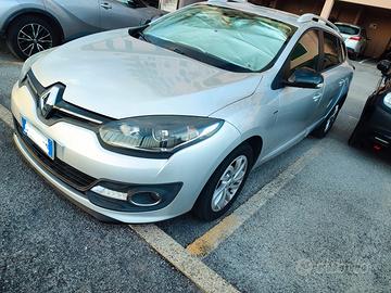 RENAULT Mégane Sportour Limited Ed. Full Optional