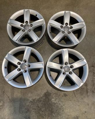 CERCHI USATI RAGGIO 16 POLLICI AUDI A4 B9 - CPC500
