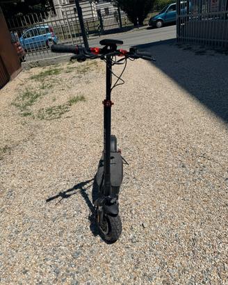 Monopattino elettrico Engwe y600