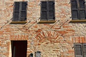 Cielo-terra con box auto, Mondolfo. N/288