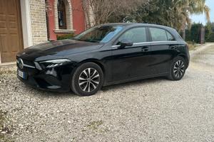 MERCEDES A180D (nuovo modello) business