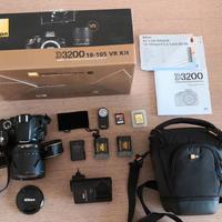 Nikon D3200 con obiettivo 18-105VR + accessori