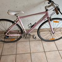 Bicicletta HelloKitty con ruote tubolari da 28