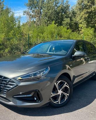 Hyundai i30 1.6 CRDi 136 CV hybrid 48V DCT 5 porte