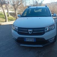 Dacia Sandero Stepway dCi 90cv diesel 