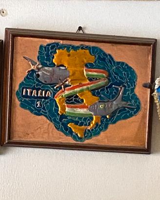 Coppia di quadretti militari in rame e smalto