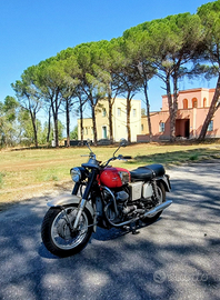 Moto Guzzi V7 700 - 1968 -