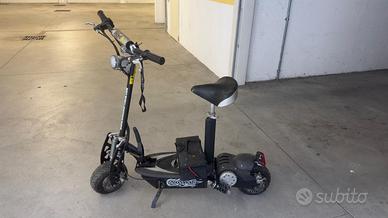 Bici elettrica con sellino
