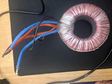 Trasformatore toroidale 220V / 6+6Vs / 150WA