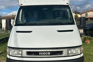 Furgone Iveco daily 35-13