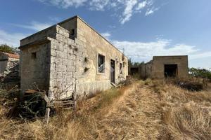 RUSTICO A SANTERAMO IN COLLE