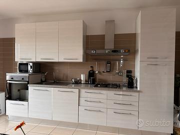 Cucina completa + elettrodomestici