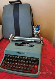 Macchina da scrivere Olivetti Lettera 32