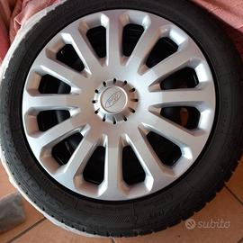 Pneumatici invernali completi di cerchi per Fiesta