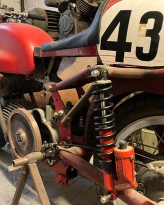 Motociclo Epoca base guzzi GTV 500