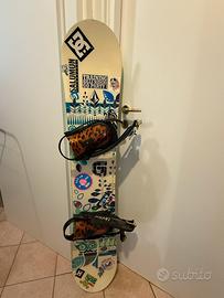 Tavola da Snowboard con attacchi