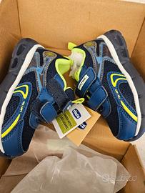 Scarpe Nuove Chicco con Luci n°24
