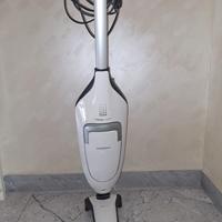 Folletto Vk220s con lavapavimenti