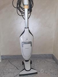 Folletto Vk220s con lavapavimenti