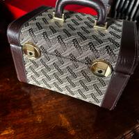 Beauty case train case vintage