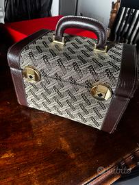 Beauty case train case vintage